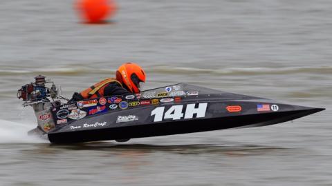 Black runabout racing