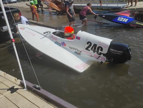 GT 20 Boat